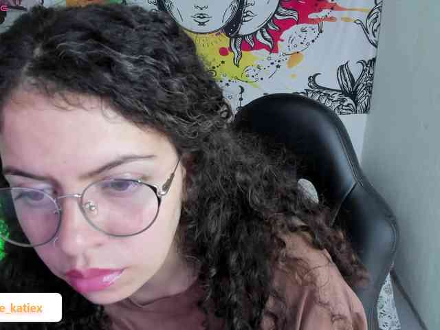 Just-katiex Just-katiex