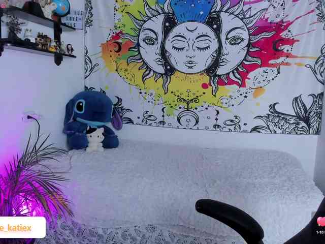 Just-katiex Just-katiex