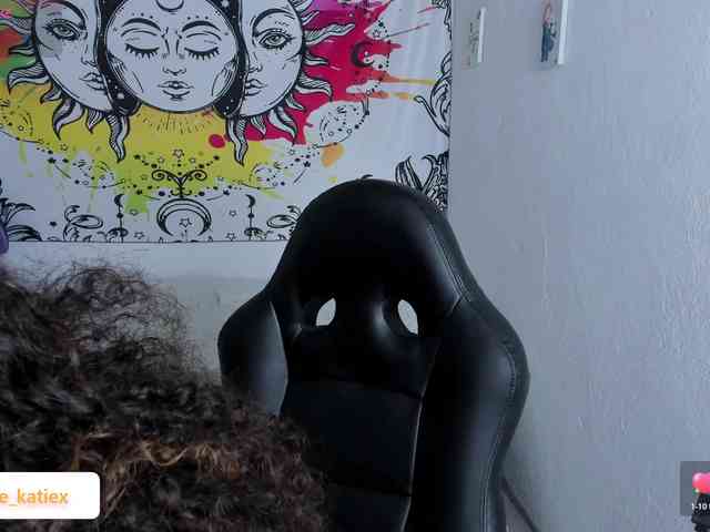 Just-katiex Just-katiex