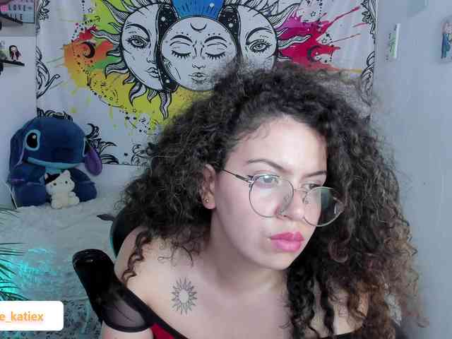 Just-katiex Just-katiex