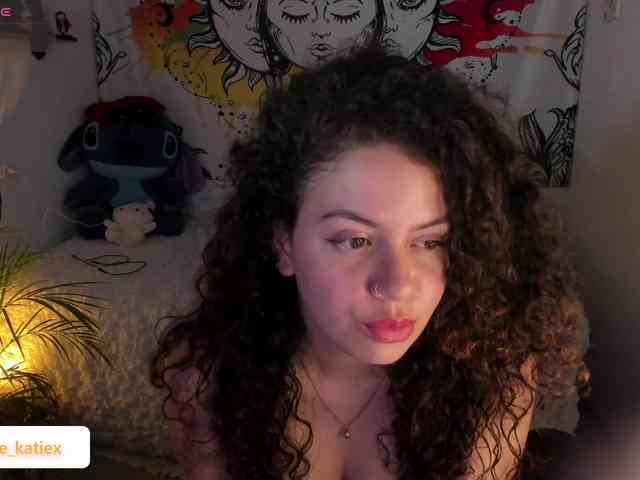 Just-katiex Just-katiex