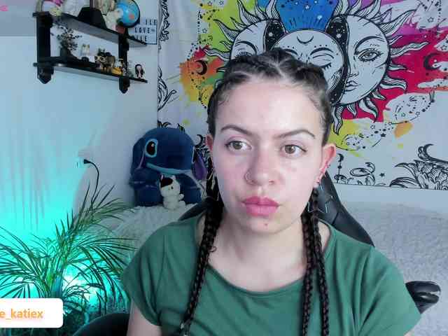 Just-katiex Just-katiex