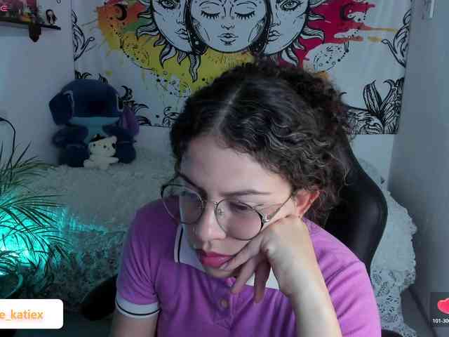 Just-katiex Just-katiex