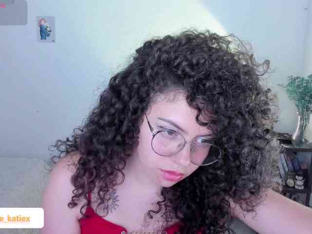 Just-katiex Just-katiex