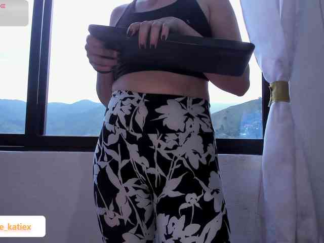 Just-katiex Just-katiex
