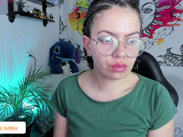 Just-katiex Just-katiex