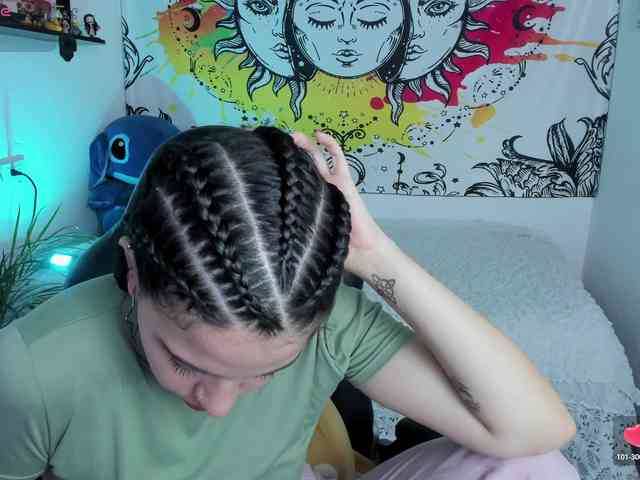 Just-katiex Just-katiex