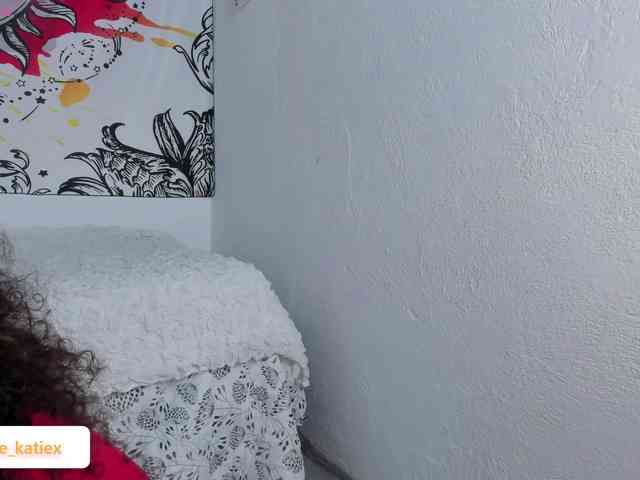 Just-katiex Just-katiex