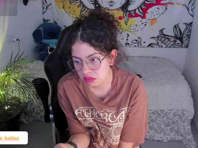 Just-katiex Just-katiex