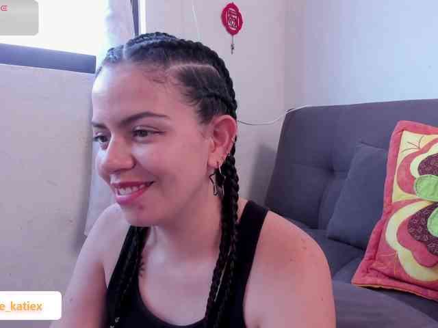 Just-katiex Just-katiex
