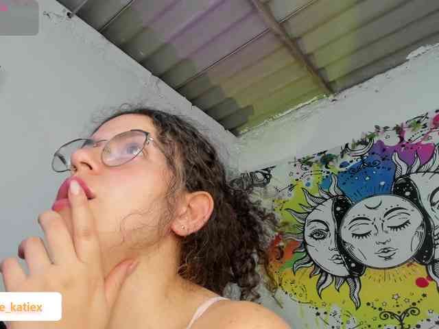 Just-katiex Just-katiex