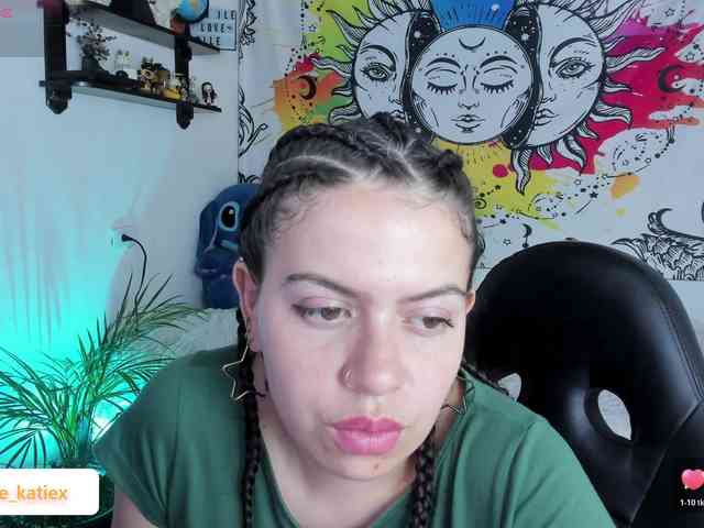 Just-katiex Just-katiex