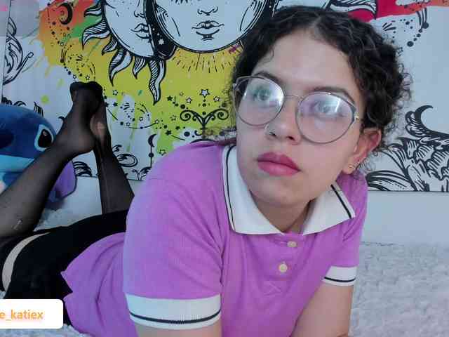 Just-katiex Just-katiex