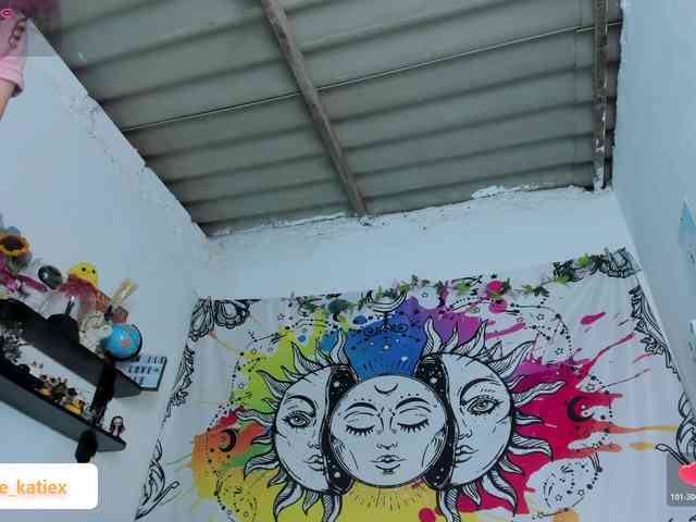 Just-katiex Just-katiex