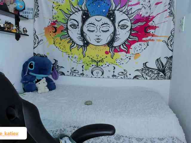 Just-katiex Just-katiex