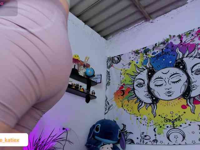 Just-katiex Just-katiex