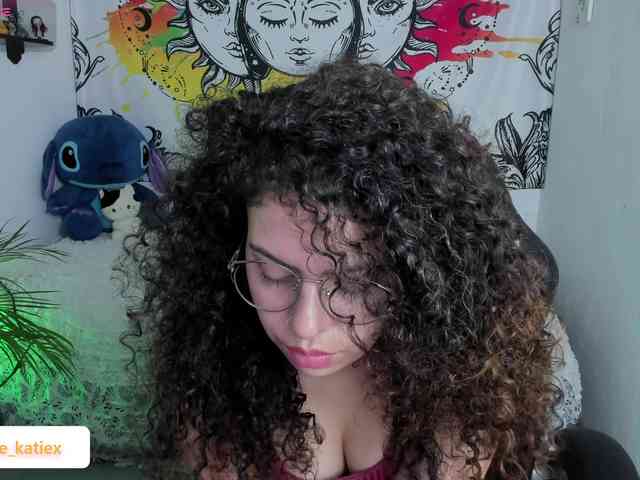 Just-katiex Just-katiex