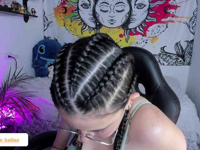 Just-katiex Just-katiex