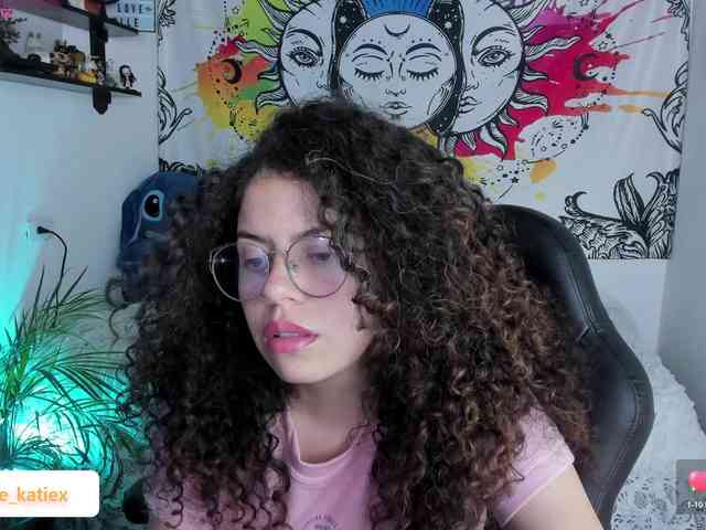 Just-katiex Just-katiex