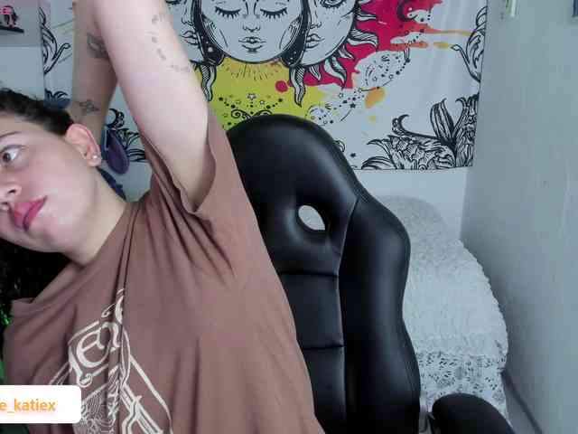 Just-katiex Just-katiex