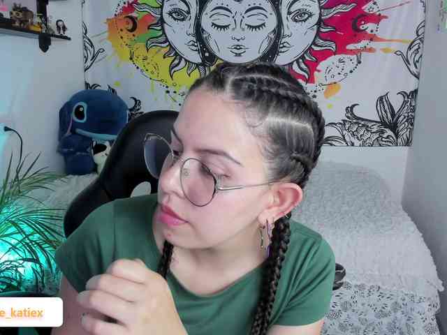 Just-katiex Just-katiex