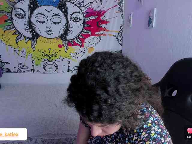 Just-katiex Just-katiex