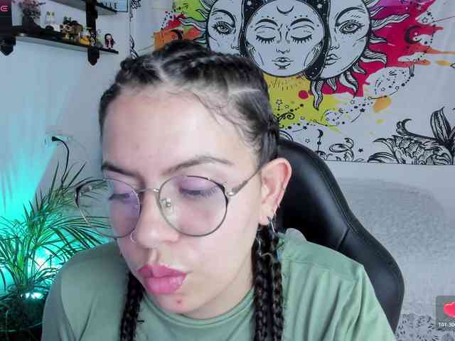 Just-katiex Just-katiex