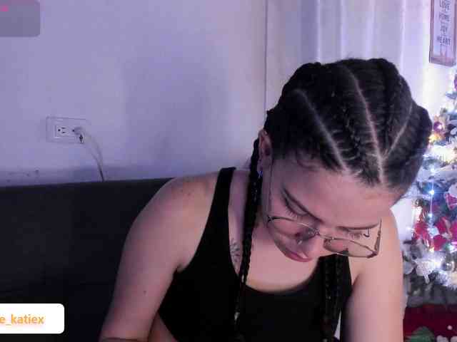Just-katiex Just-katiex