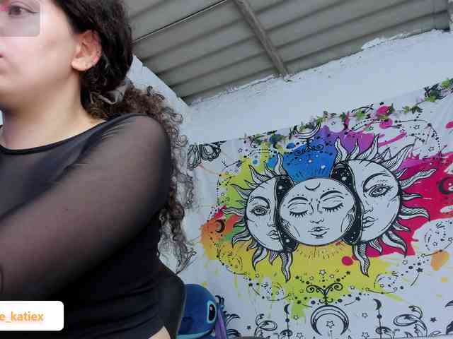 Just-katiex Just-katiex