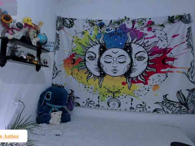 Just-katiex Just-katiex