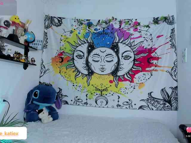 Just-katiex Just-katiex