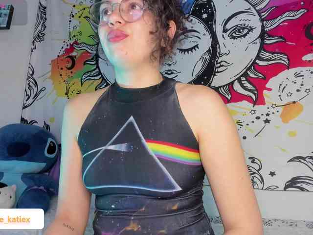 Just-katiex Just-katiex