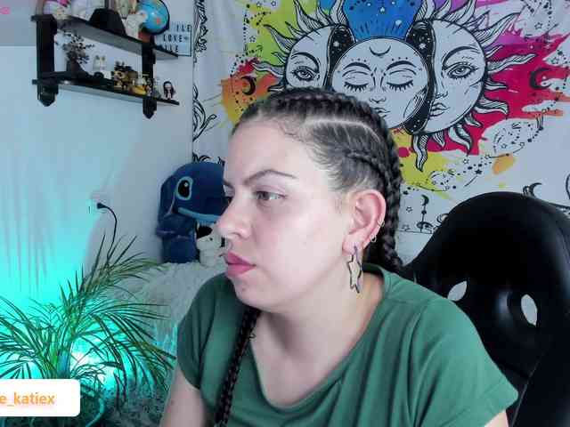 Just-katiex Just-katiex