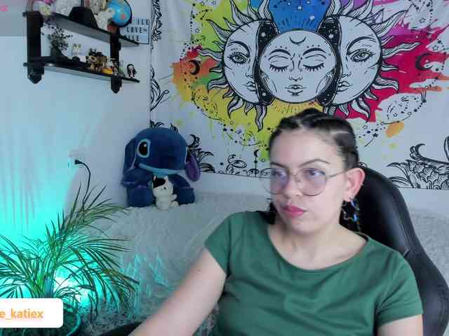 Just-katiex Just-katiex