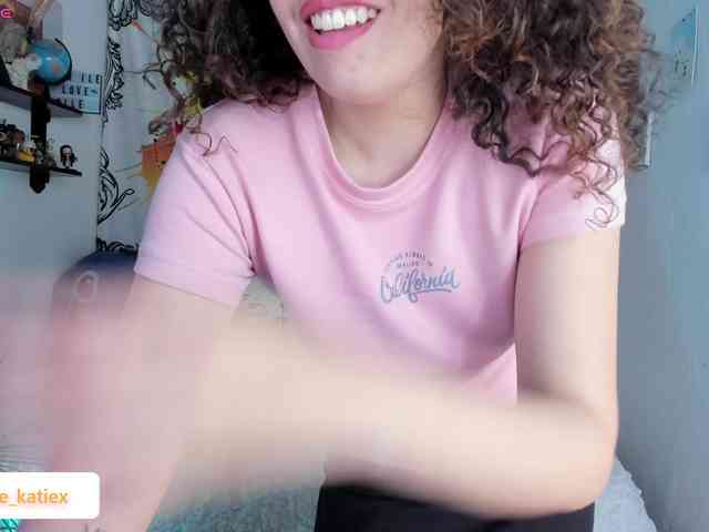 Just-katiex Just-katiex