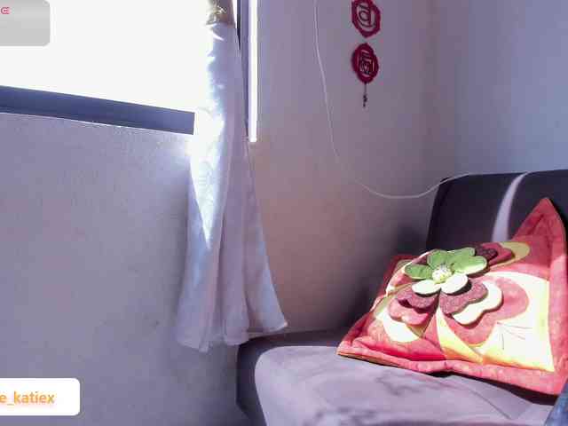 Just-katiex Just-katiex