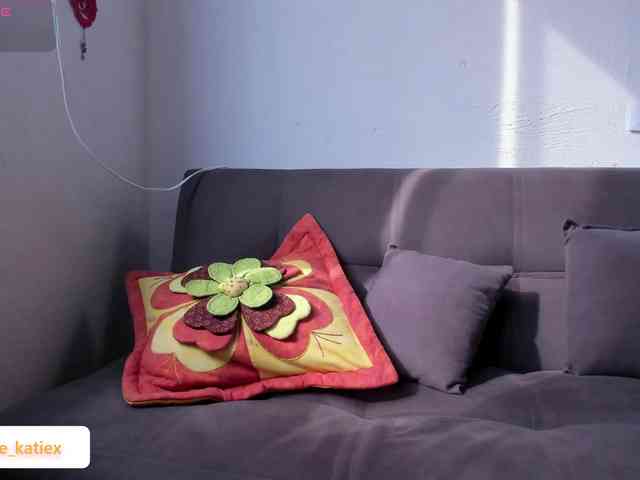 Just-katiex Just-katiex