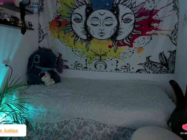 Just-katiex Just-katiex