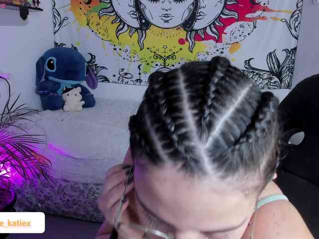 Just-katiex Just-katiex