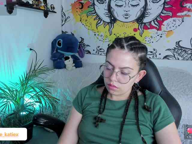 Just-katiex Just-katiex