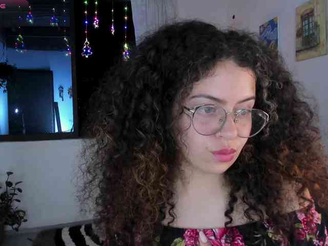 Just-katiex Just-katiex