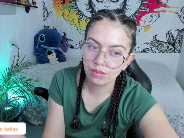 Just-katiex Just-katiex