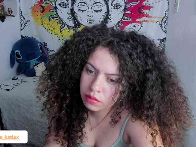 Just-katiex Just-katiex