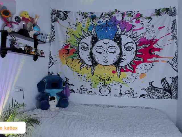 Just-katiex Just-katiex