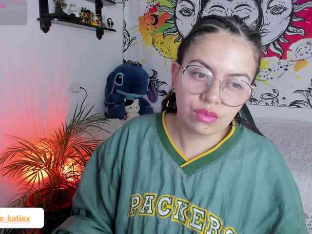 Just-katiex Just-katiex