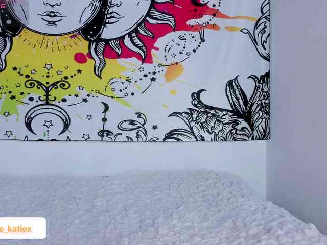 Just-katiex Just-katiex