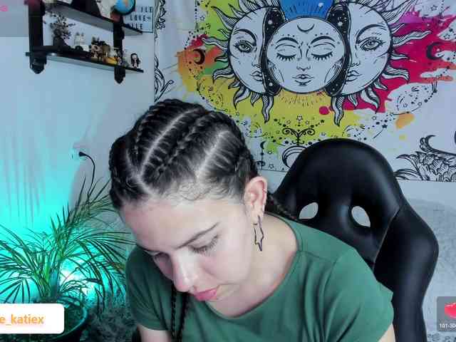 Just-katiex Just-katiex