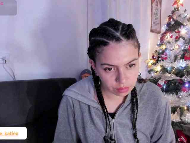 Just-katiex Just-katiex