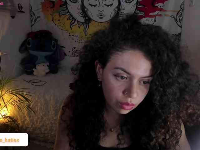 Just-katiex Just-katiex