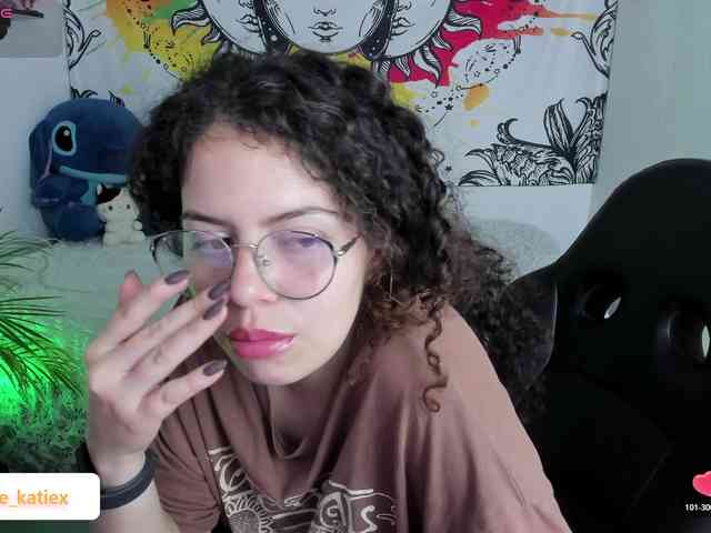 Just-katiex Just-katiex